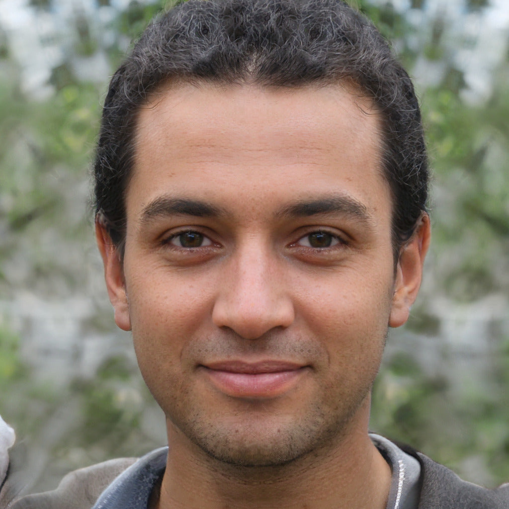 <em>Carlos</em>